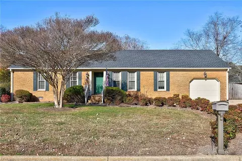 908 Bellingham Dr, Chesapeake, VA 23322