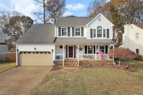 208 Gardenville Dr, Yorktown, VA 23693