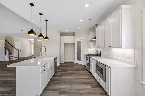 101 Pungo Cir, Moyock, NC 27958