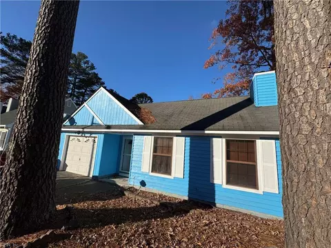 459 Wyn Dr, Newport News, VA 23608