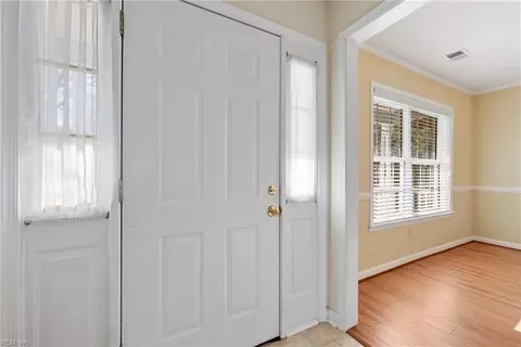 515 Ames Ct, Hampton, VA 23669 photo 4