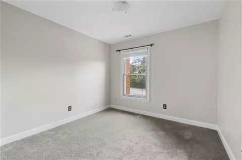 Bedroom - 4 Riverview Ct, Suffolk, VA 23434 photo 1 of 7