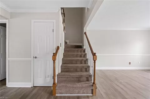 Entry Way - 4 Riverview Ct, Suffolk, VA 23434 photo 3 of 4
