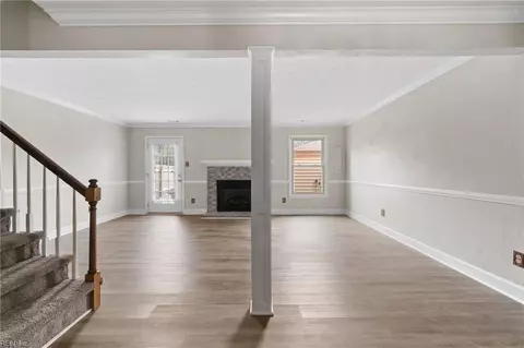 Living - 4 Riverview Ct, Suffolk, VA 23434 photo 1 of 4