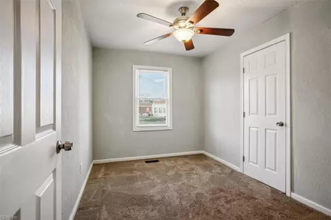 2 Brentwood Dr, Hampton, VA 23669 photo 24