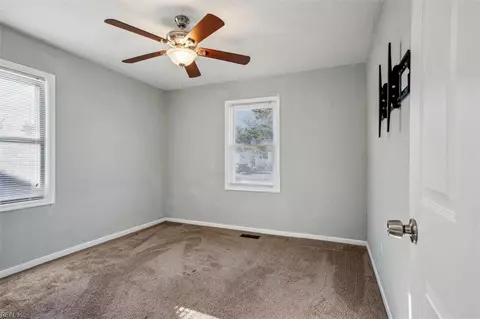 2 Brentwood Dr, Hampton, VA 23669 photo 22