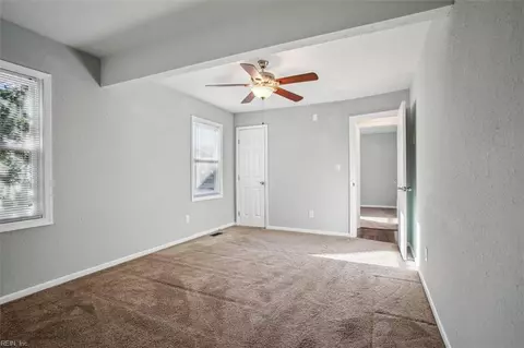 2 Brentwood Dr, Hampton, VA 23669 photo 16