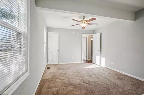2 Brentwood Dr, Hampton, VA 23669 photo 17