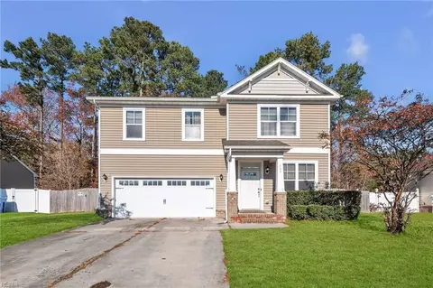 436 Rose Garden Ln, Chesapeake, VA 23320