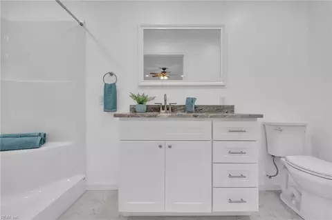 Bath - 71 Beach Rd, Hampton, VA 23664 photo 1 of 2