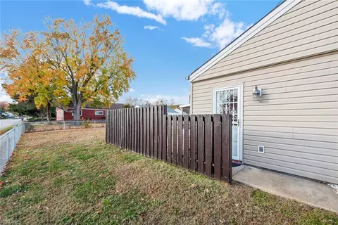 1 Denver Cir, Hampton, VA 23666 photo 31