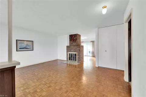 1 Denver Cir, Hampton, VA 23666 photo 7