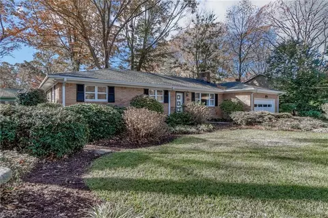 4605 Thoroughgood Dr, Virginia Beach, VA 23455
