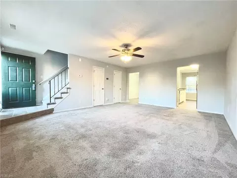 16 Saxony Pl, Hampton, VA 23669 photo 9