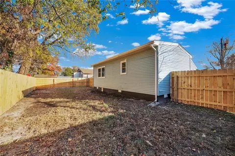 1315 Saxton Dr, Hampton, VA 23669 photo 39