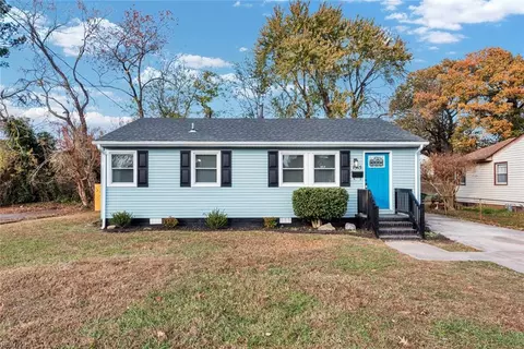 1315 Saxton Dr, Hampton, VA 23669
