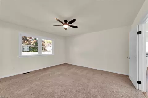1315 Saxton Dr, Hampton, VA 23669 photo 19