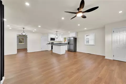 1315 Saxton Dr, Hampton, VA 23669 photo 5
