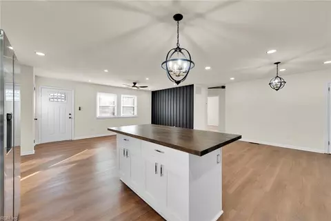 1315 Saxton Dr, Hampton, VA 23669 photo 13