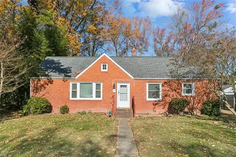 45 Langley Ave, Newport News, VA 23601