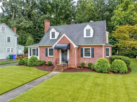 Exterior - 1003 Delaware Ave, Suffolk, VA 23434 photo 6 of 7