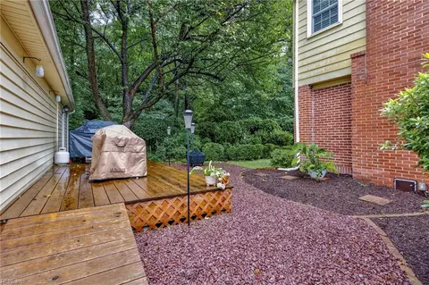 Exterior - 1003 Delaware Ave, Suffolk, VA 23434 photo 4 of 7