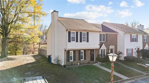 1001 Still Harbor Cir, Chesapeake, VA 23320
