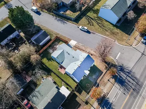 View/Area - 2100 E Pembroke Ave, Hampton, VA 23664 photo 1 of 3
