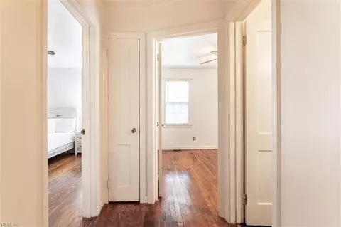 Entry Way - 2100 E Pembroke Ave, Hampton, VA 23664 photo 1 of 1