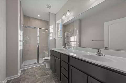 Bath - 307 Freeman Dr, Hampton, VA 23666 photo 2 of 2