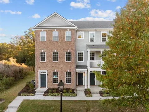 307 Freeman Dr, Hampton, VA 23666