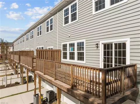 Exterior - 307 Freeman Dr, Hampton, VA 23666 photo 7 of 7