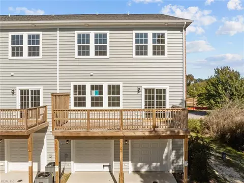 Exterior - 307 Freeman Dr, Hampton, VA 23666 photo 5 of 7