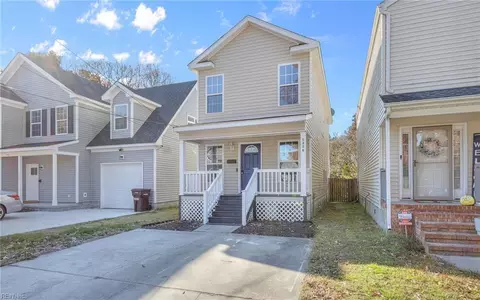 1310 Commerce Ave, Chesapeake, VA 23324