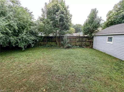 Exterior - 4723 Woolsey St, Norfolk, VA 23513 photo 6 of 9