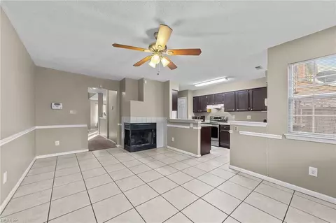 Living - 152 Corwin Cir, Hampton, VA 23666 photo 3 of 3