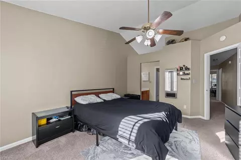 Bedroom - 152 Corwin Cir, Hampton, VA 23666 photo 2 of 4