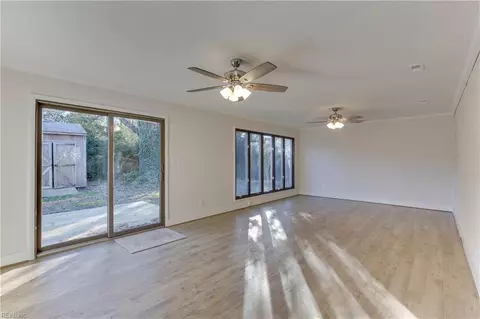 450 Beaumont St, Hampton, VA 23669 photo 10