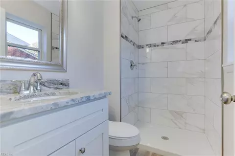 450 Beaumont St, Hampton, VA 23669 photo 30