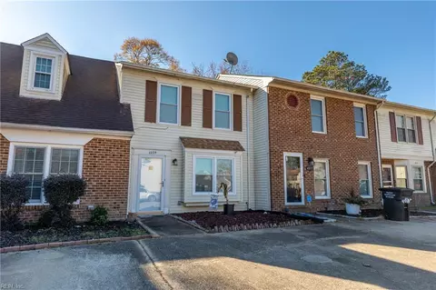 4035 Reese Dr S, Portsmouth, VA 23703