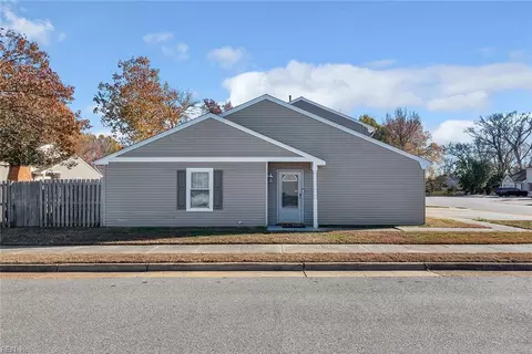 55 Riverchase Dr, Hampton, VA 23669