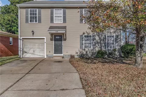 104 Alice St, Chesapeake, VA 23323