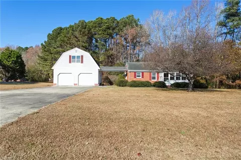 27568 Parsons Dr, Windsor, VA 23487