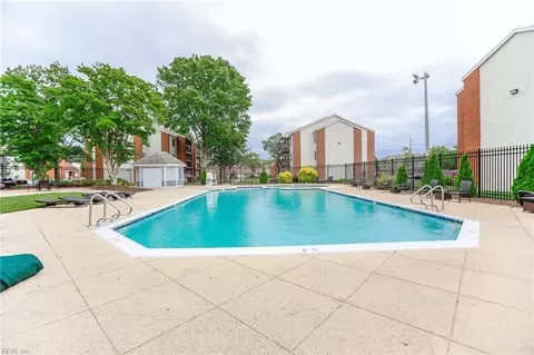 129 Hampton Club Dr, Hampton, VA 23666 photo 2
