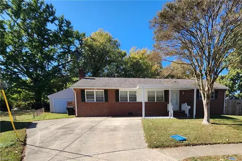 122 Duval Ct, Hampton, VA 23669