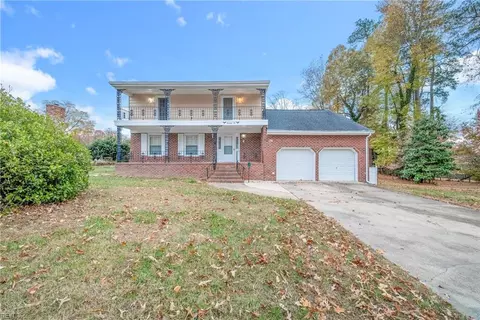 76 Knollwood Dr, Newport News, VA 23608