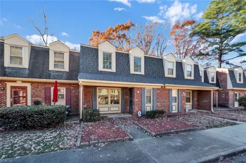 395 Circuit Ln #C, Newport News, VA 23608