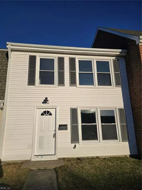 1332 White Birch Ln, Virginia Beach, VA 23453
