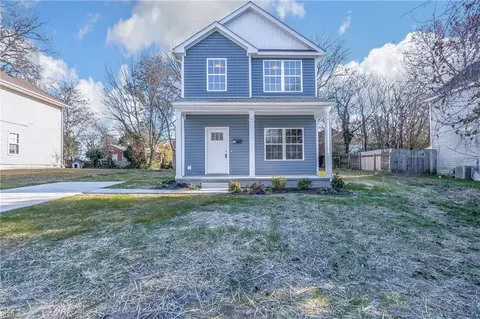 128 S 5th St, Suffolk, VA 23434 photo 3
