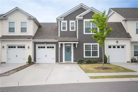 411 Heartfield Dr, Chesapeake, VA 23322